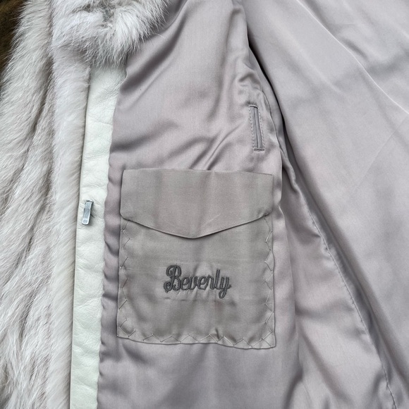 Saga Fox Gorgeous Blue Fox Fur with leather belt Vintage Beauty! - Picture 11 of 16